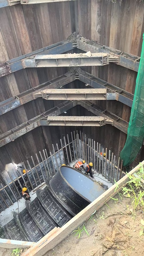 ˮ��ݔˮ�����ڣ��������̽�������(bi��o)